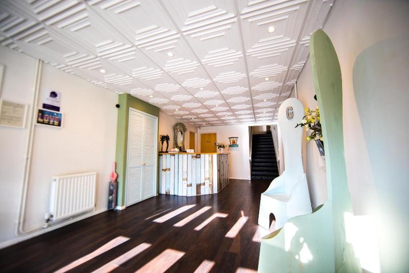 Gray Manor Hotel - Lobi