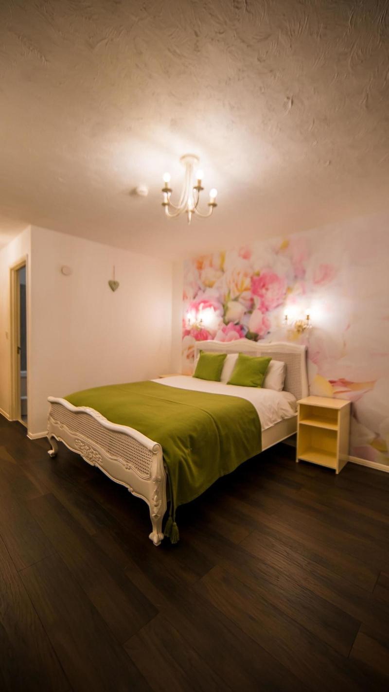 Gray Manor Hotel - Oda