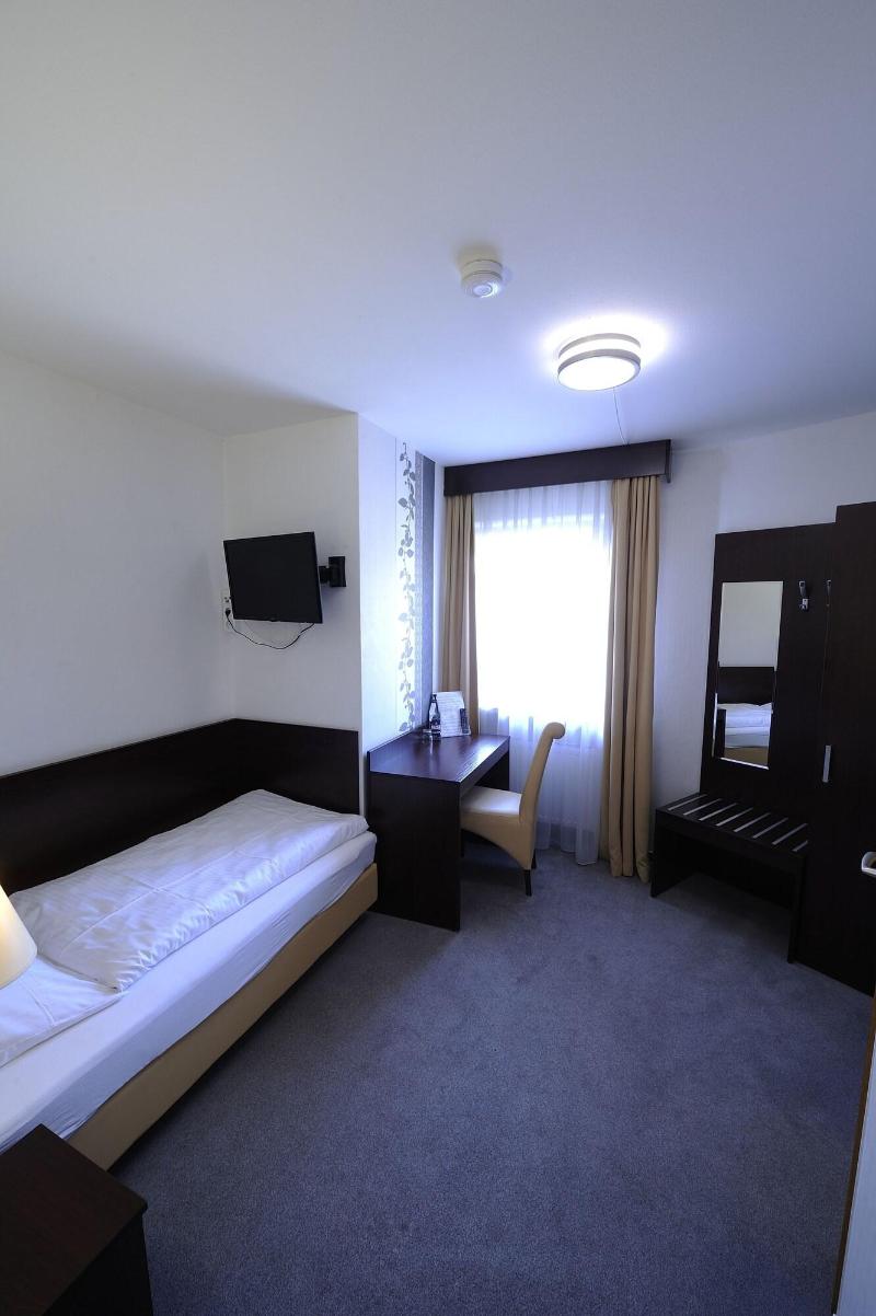 Hotel Zur Post - Oda