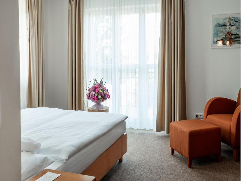 Seehotel Niedernberg - Das Dorf am See - Oda