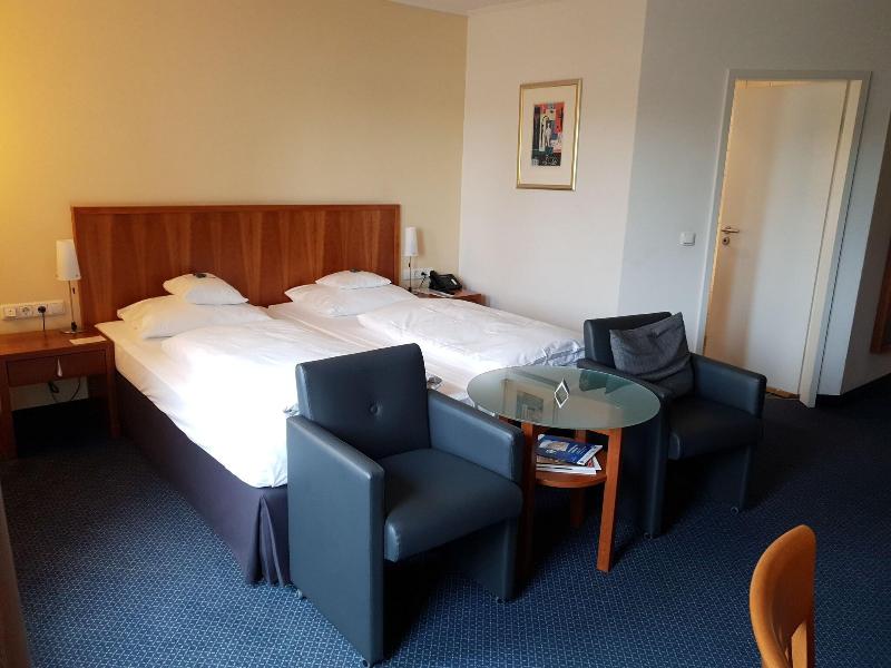 Seehotel Niedernberg - Das Dorf am See - Oda
