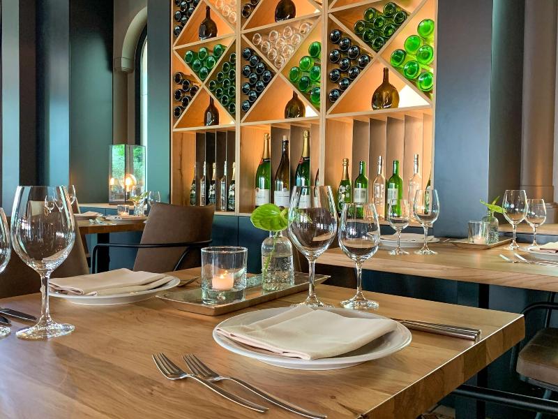 Seehotel Niedernberg - Das Dorf am See - Restoran