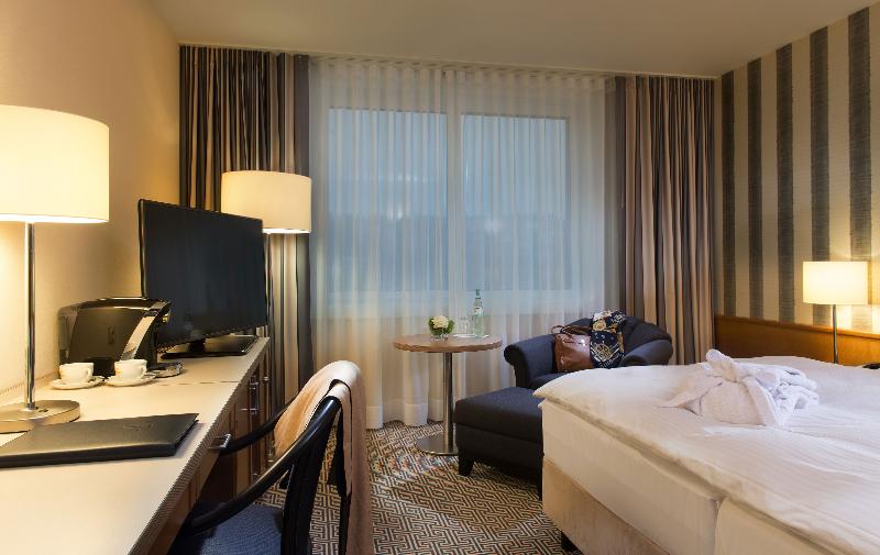 Maritim Hotel Stuttgart - Oda