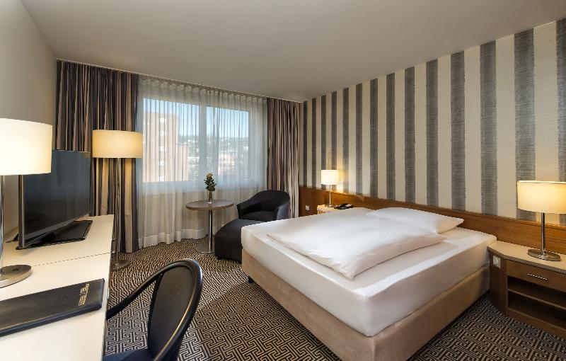 Maritim Hotel Stuttgart - Oda