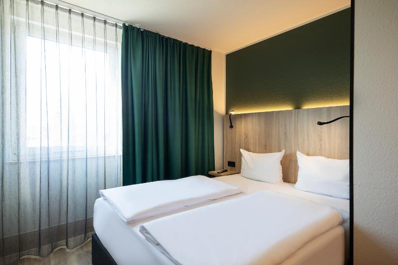 Achat Hotel Stuttgart Zuffenhausen - Oda