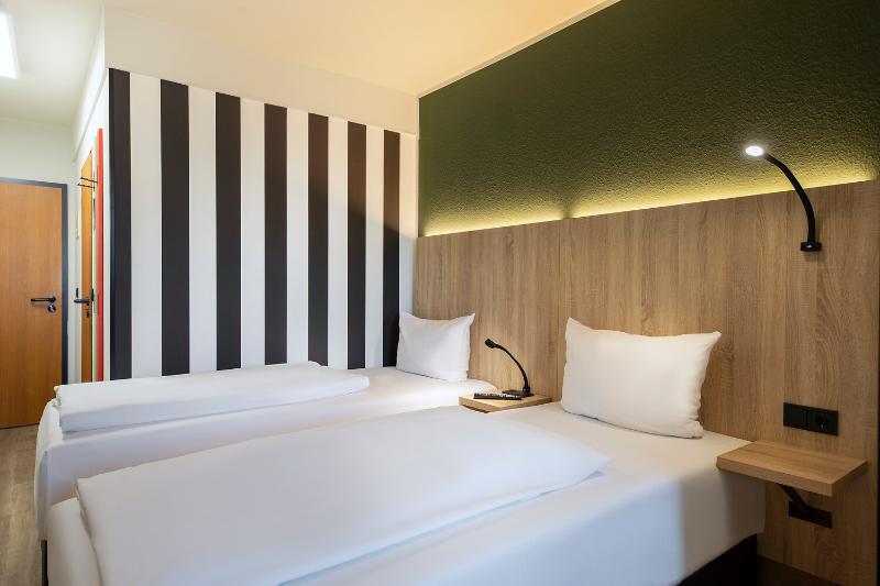 Achat Hotel Stuttgart Zuffenhausen - Oda
