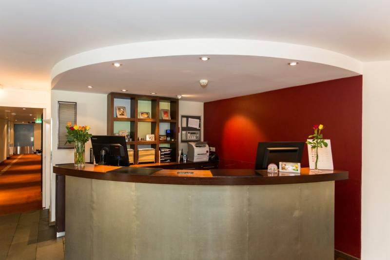 Apart-Hotel Zurich Airport - Lobi