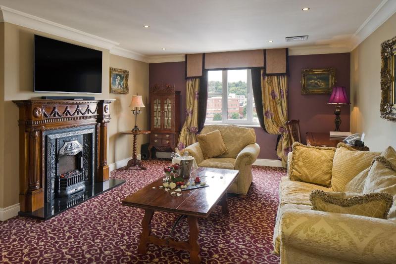 Canal Court Hotel - Oda
