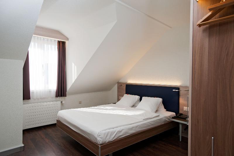 Hotel Alexander - Oda