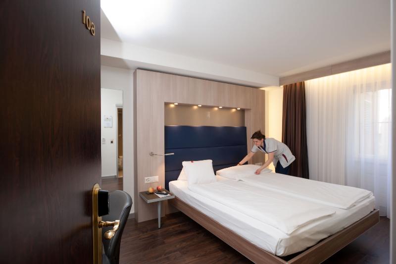Hotel Alexander - Oda