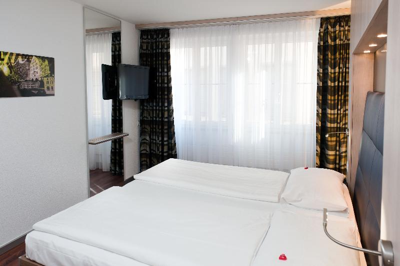 Hotel Alexander - Oda
