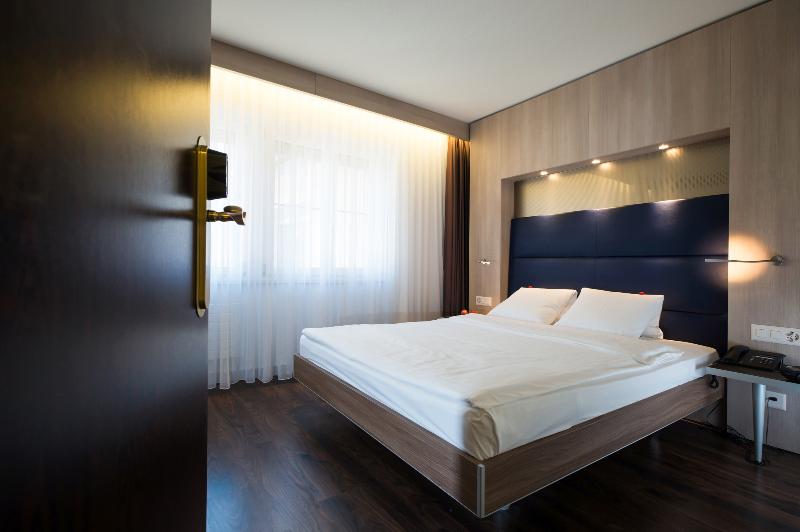 Hotel Alexander - Oda