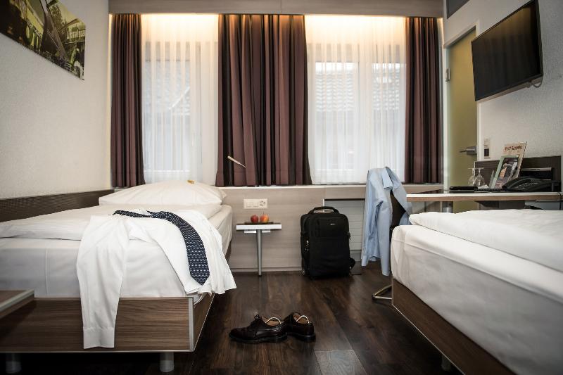 Hotel Alexander - Oda