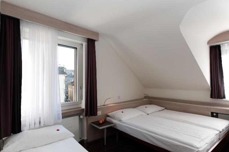 Hotel Alexander - Oda