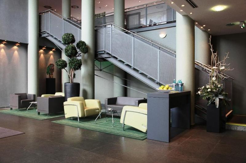H4 Hotel Kassel - Genel