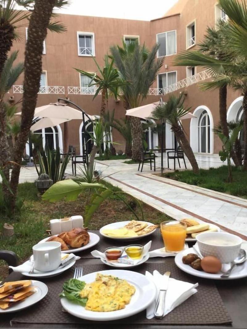 Al Massira - Restoran