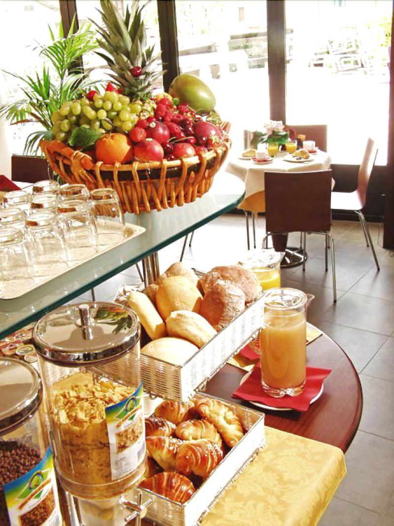 Euro Hotel - Bar