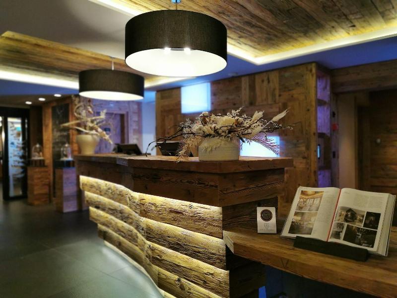 Hotel de Rougemont & Spa - Lobi