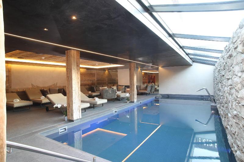 Hotel de Rougemont & Spa - Havuz