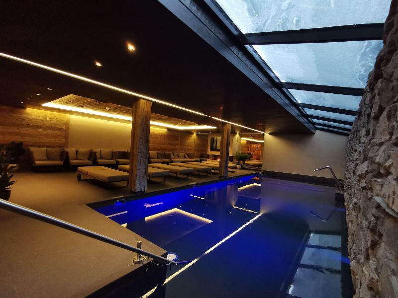 Hotel de Rougemont & Spa - Havuz