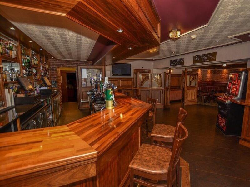 New Inn Hotel - Bar