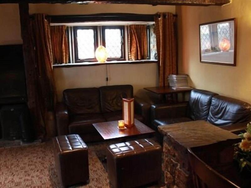 The Coach House - Bar