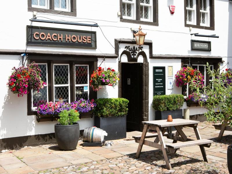 The Coach House - Genel