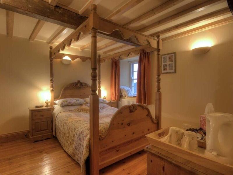 Riverside B & B - Oda