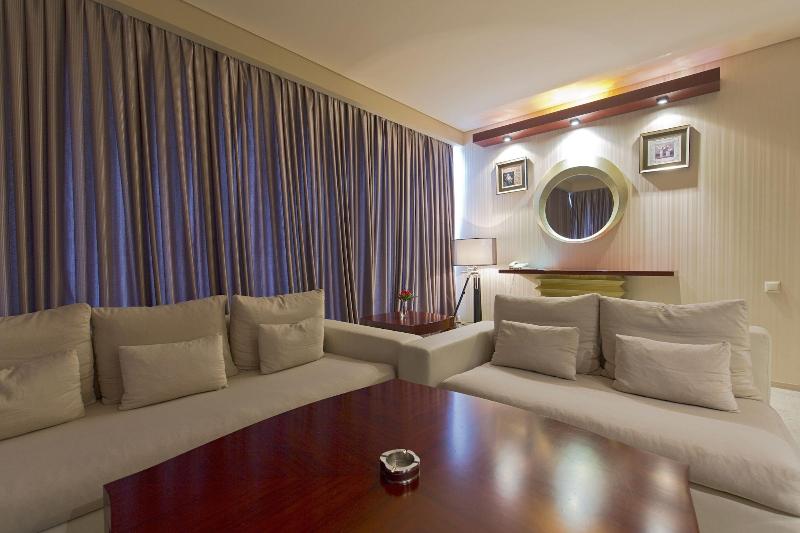Hotel Dreamland Oasis - Oda