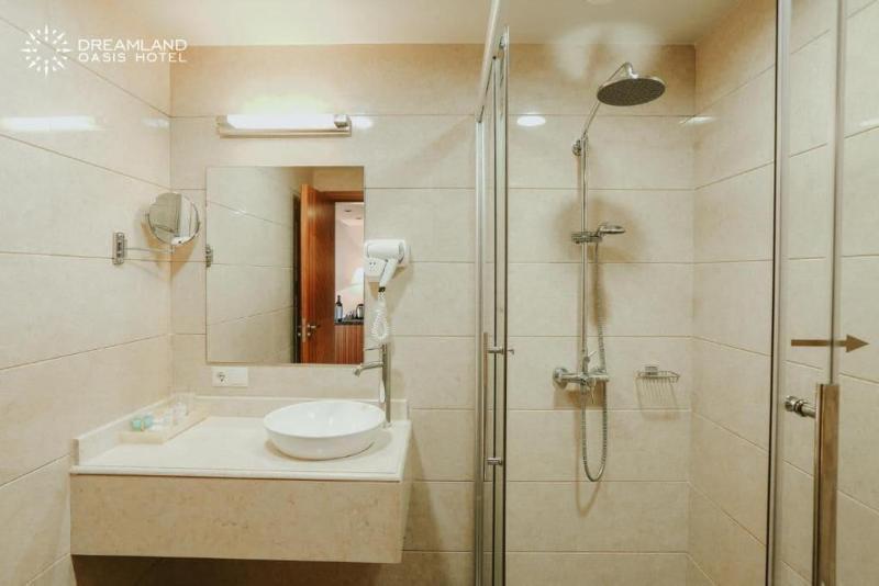 Hotel Dreamland Oasis - Oda