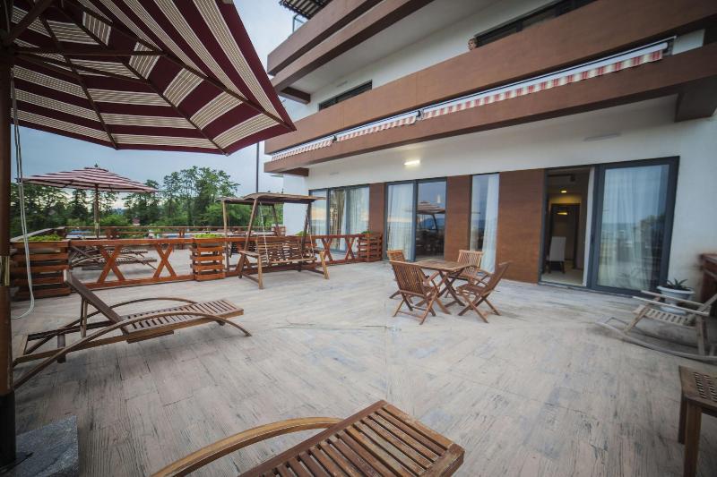 Hotel Dreamland Oasis - Teras