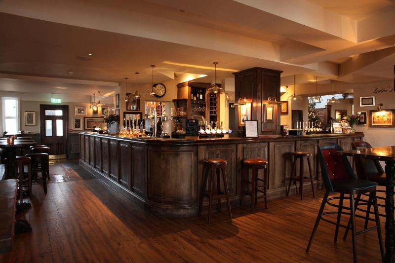 The Jug & Bottle - Bar