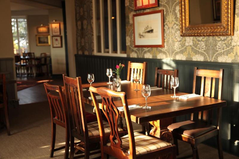 The Jug & Bottle - Lobi