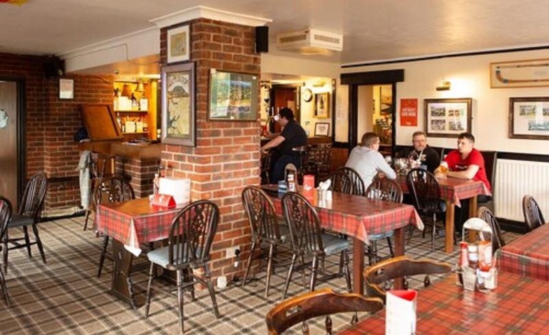 Strathcarron Hotel - Bar