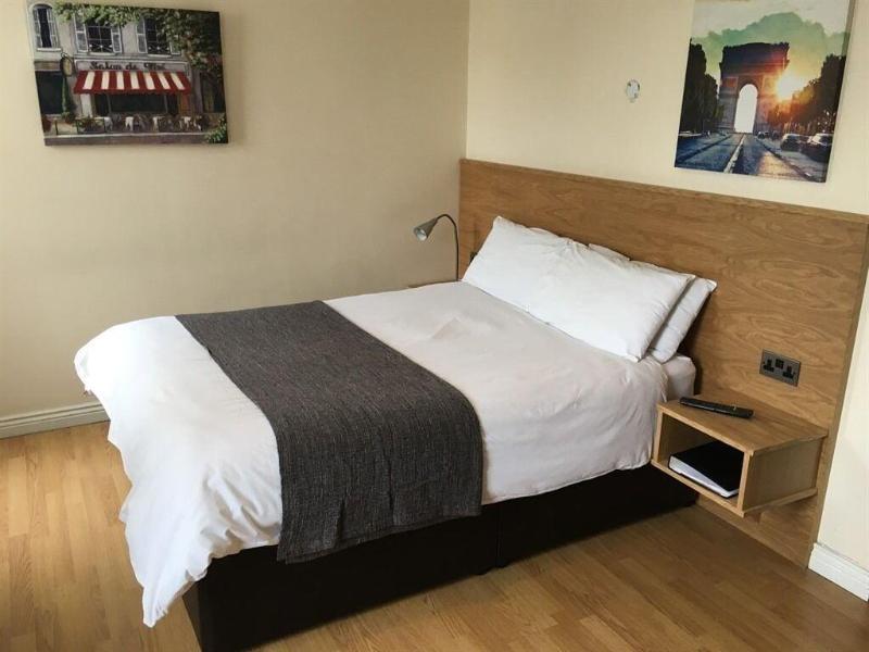 Belfast House - Genel