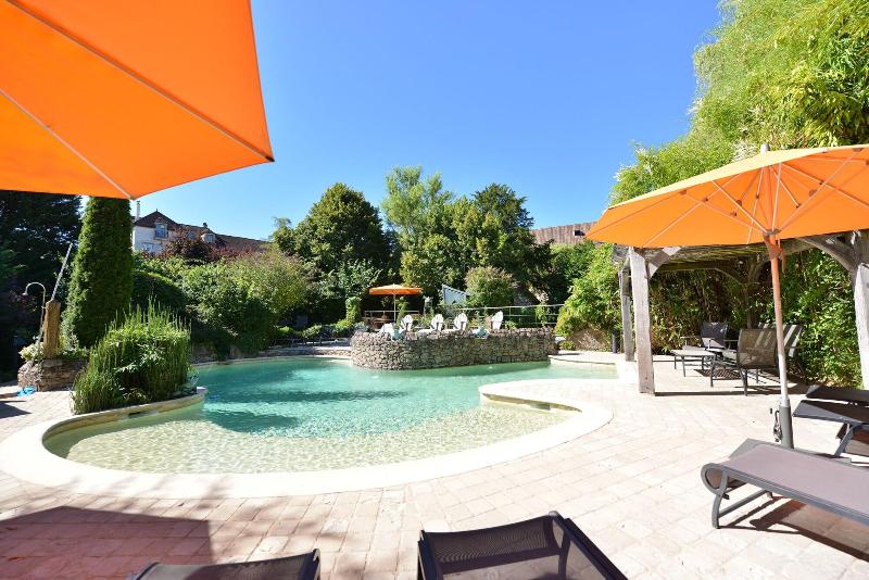 Relais Bernard Loiseau - Genel