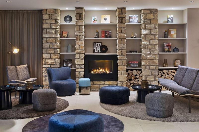 Courtyard by Marriott Wiesbaden-Nordenstadt - Lobi