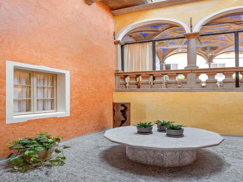 Hotel Pironi - Lobi
