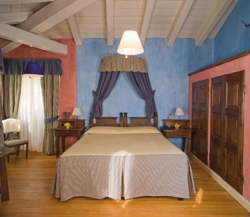 Hotel Pironi - Oda