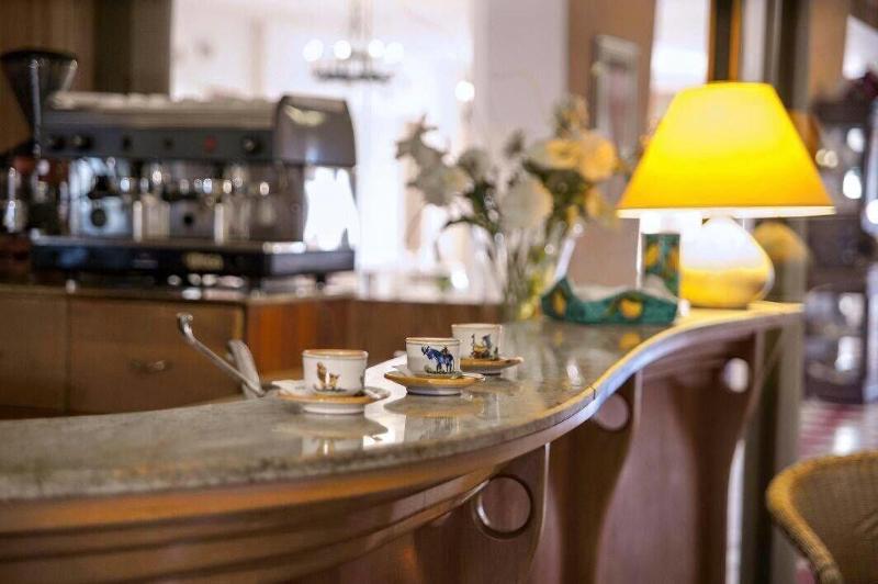 Hotel Royal - Bar