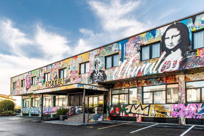 Muraless Art Hotel WorldHotels Crafted - Genel