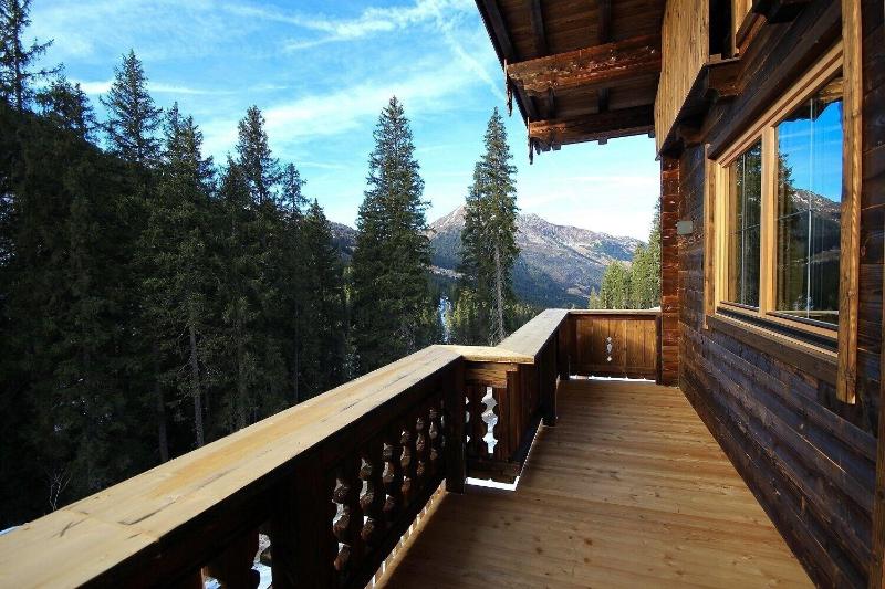 Montana Apartments - Oda