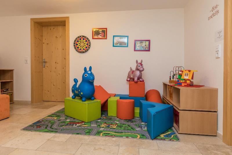 Alpenhof Apartments - Lobi