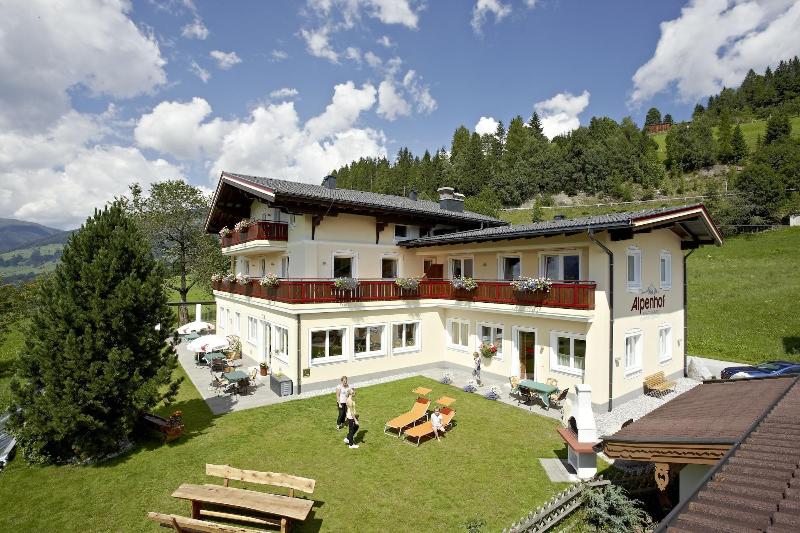 Alpenhof Apartments - Genel