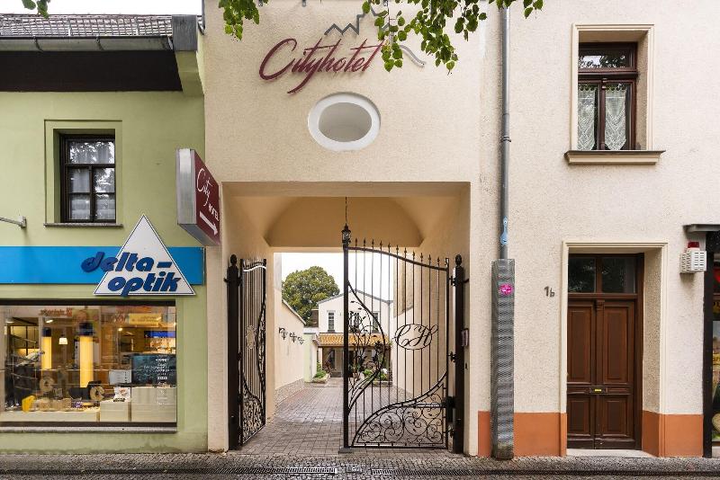 Cityhotel Bernburg - Genel