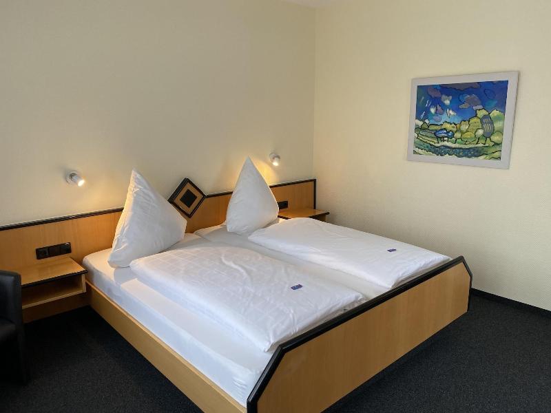 Gasthof Linde - Hotel Blum - Oda