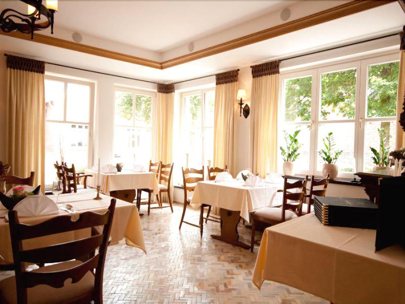 Hotel-Restaurant Am Kring - Restoran