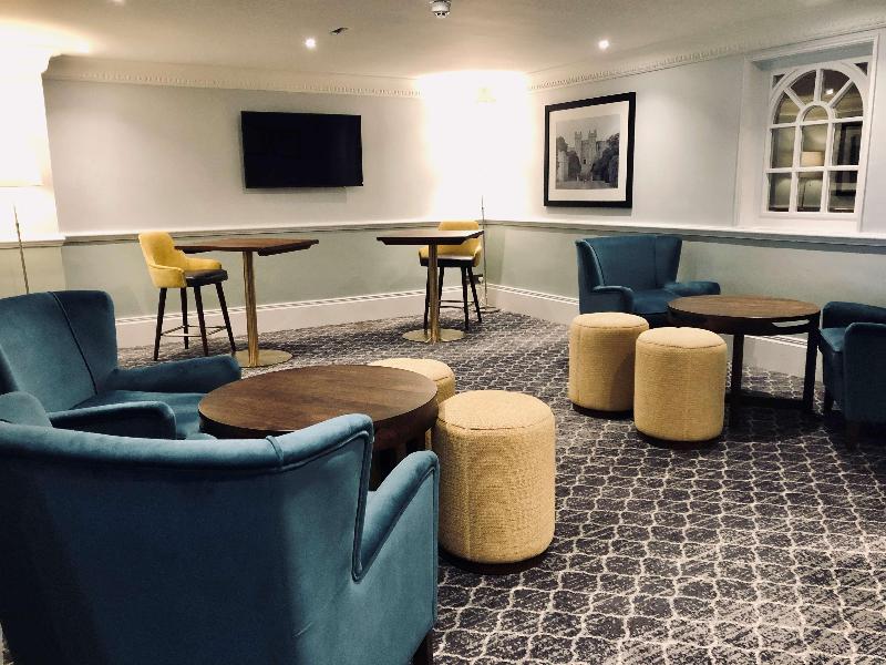 DoubleTree by Hilton St. Anne's Manor - Lobi