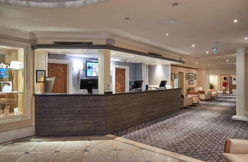 DoubleTree by Hilton St. Anne's Manor - Lobi