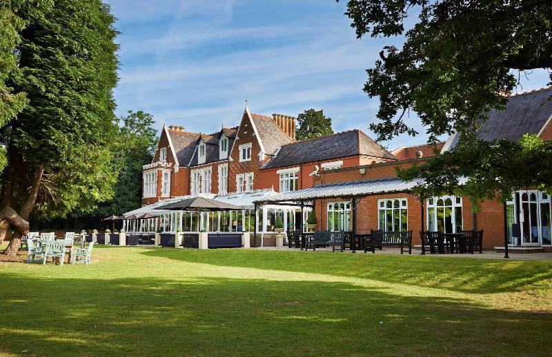 DoubleTree by Hilton St. Anne's Manor - Genel